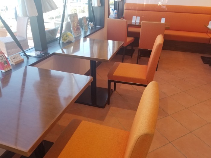 momom(モーマム)の店内 momom(モーマム)の店内
