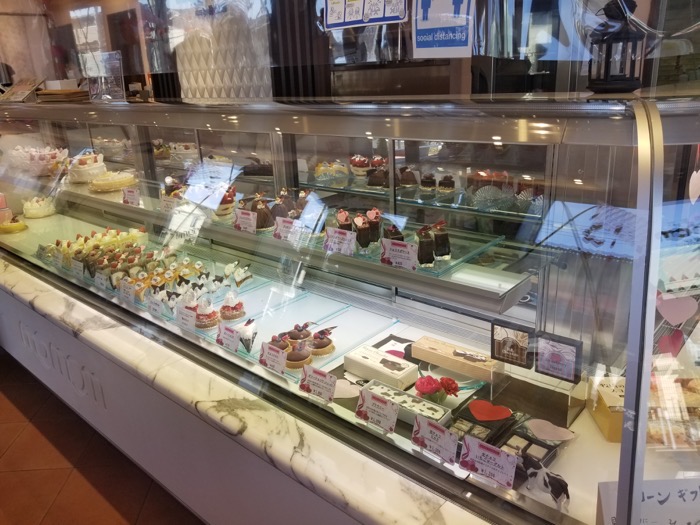 momom(モーマム)のケーキメニュー momom(モーマム)のケーキメニュー